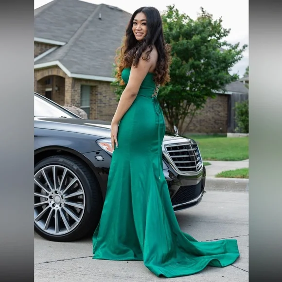 52961 sherri hill deals